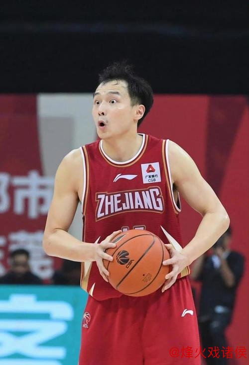 王奕博体测中跟腱受伤 预计缺阵一个月 王奕博体测中跟腱受伤 预计缺阵一个月