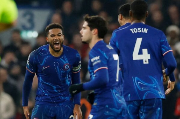 澳门六合彩直播 英超-帕尔默破门詹姆斯绝平 切尔西2-2伯恩茅斯