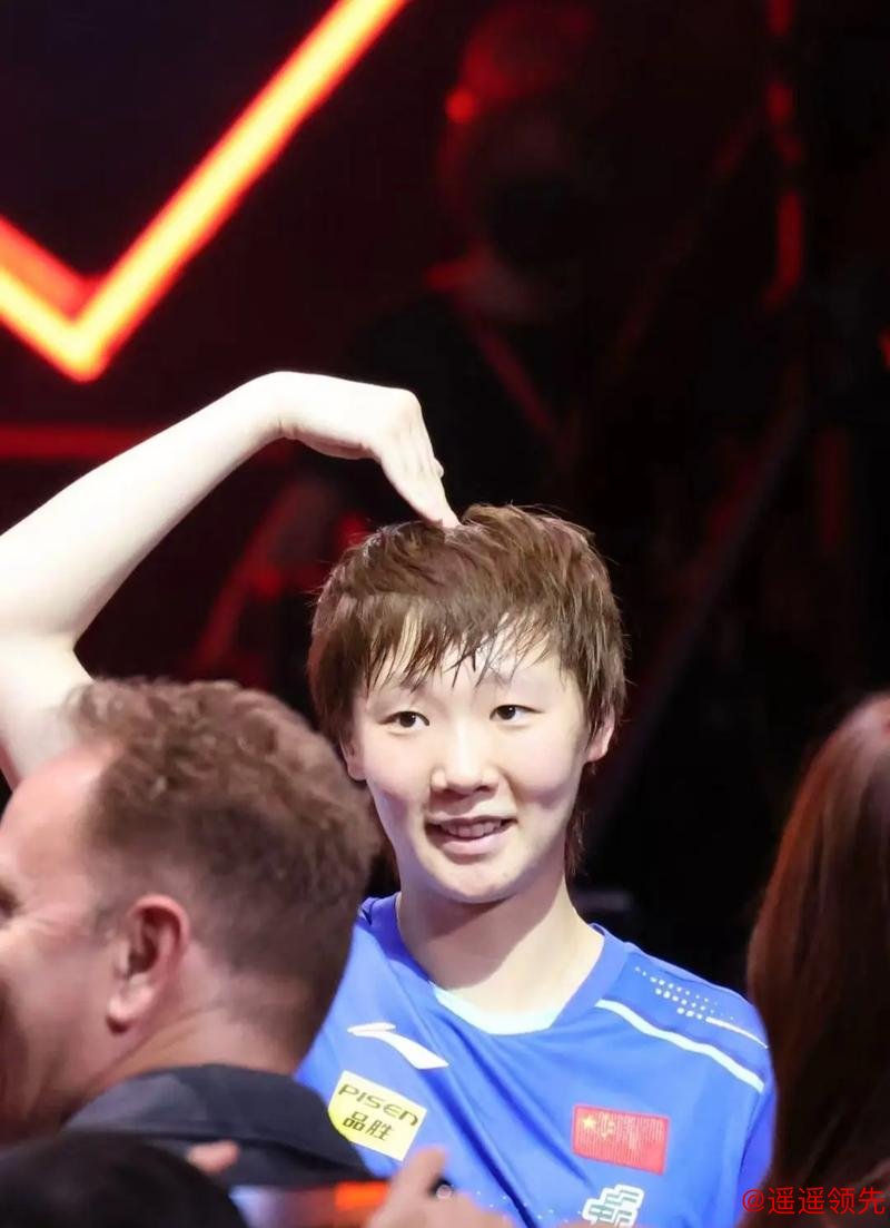 新加坡大满贯马龙轻松赢德比 王曼昱连得7分逆转